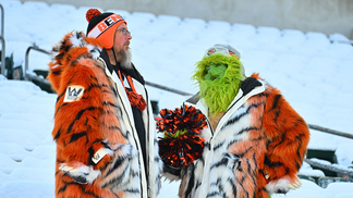 NFL Won't Punish Bengals For Leaving Snow On Stadium Seats