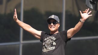 Dodgers manager Dave Roberts