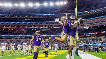 Washington Huskies and Boise State in the LA Bowl