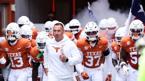 Steve Sarkisian Blasts Unqualified NIL Agents , And Roommates, Ahead Of Transfer Portal Chaos