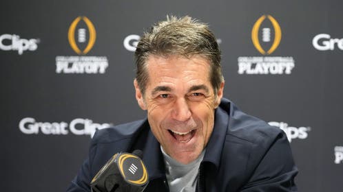ESPN announcer Chris Fowler