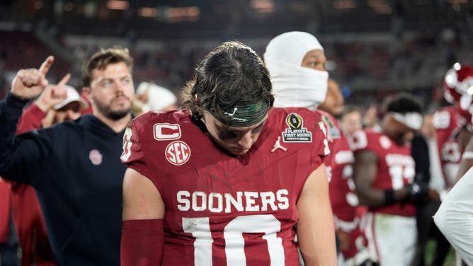 Oklahoma quarterback John Mateer