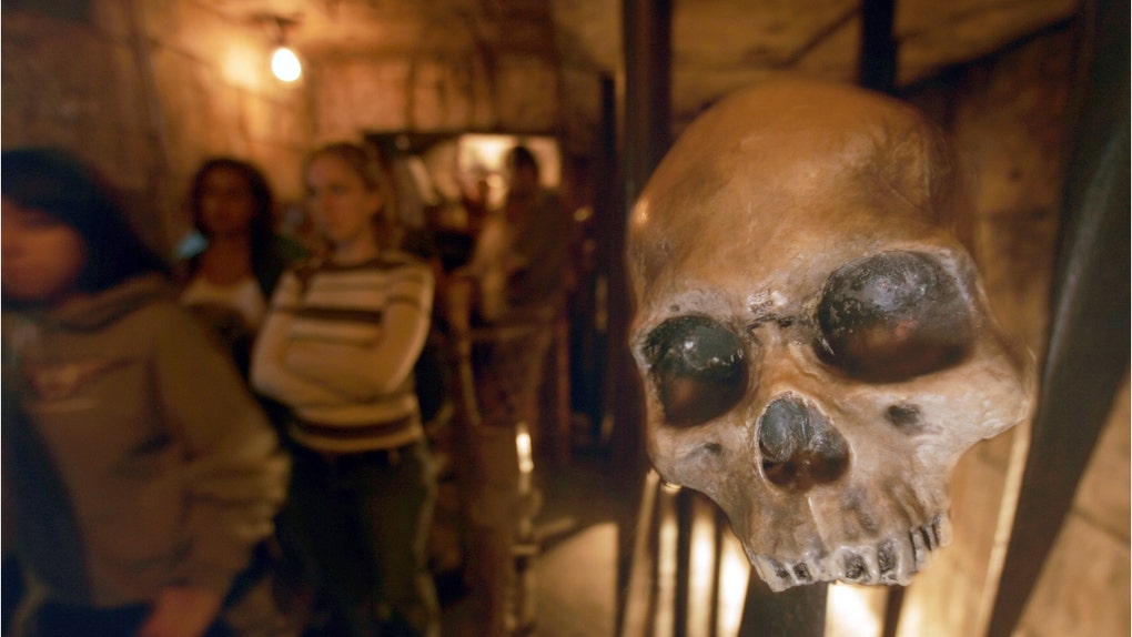 Line cutting sucker punch at Disneyland's Indiana Jones Adventure