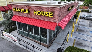 Waffle House butt-grabbing lawsuit