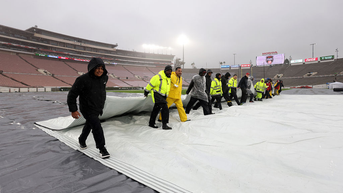 'College GameDay' Hosts Were Woefully Unprepared For The Rose Bowl Monsoon