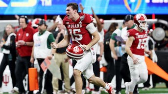 Indiana quarterback Fernando Mendoza