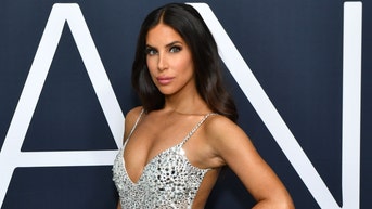 OG fitness influencer Jen Selter goes buns out at the beach