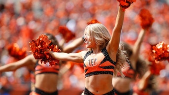 Jake Browning's fiancee Stephanie Niles does what could be her final Bengals fit check