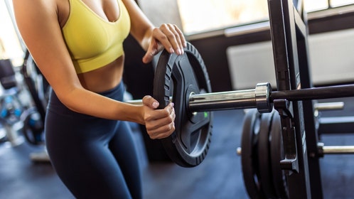 Texas woman arrested for allegedly attacking romantic rival with weighted plate