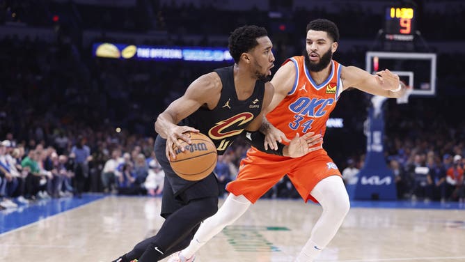 Cleveland Cavaliers All-Star Donovan Mitchell drives the baseline vs. the Oklahoma City Thunder. (Photo credit: Alonzo Adams-Imagn Images)