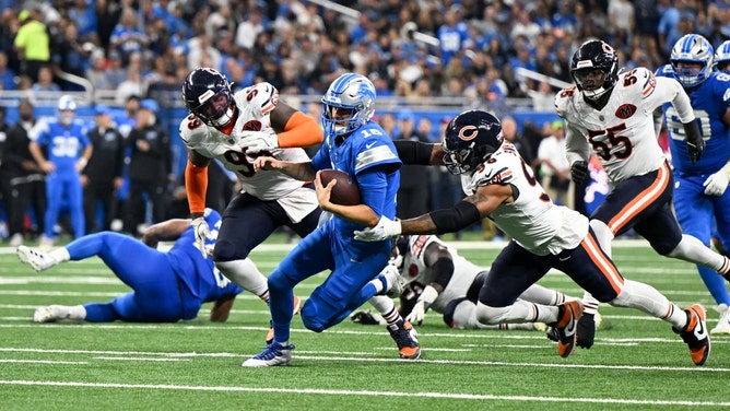 The Detroit Lions visit the Chicago Bears at Soldier Field in NFL Week 18. (Photo Credit: Lon Horwedel-Imagn Images)