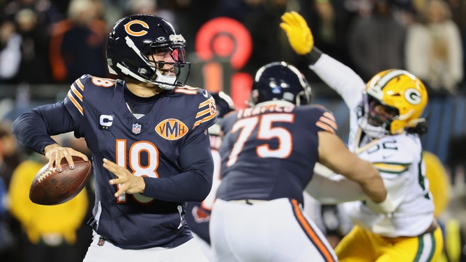The Chicago Bears host the Green Bay Packers at Soldier Stadium Saturday for a 2026 NFC Wild Card Game. (Photo credit: Mike Dinovo-Imagn Images)
