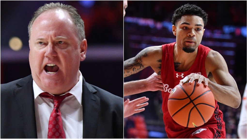 Greg Gard trolls Illinois fans after upset win. (Credit: Ron Johnson-Imagn Images via USA Today Sports Network)