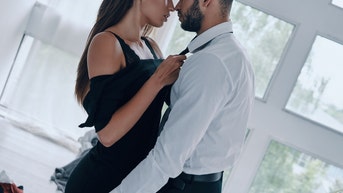 woman's friend wants hall pass to sleep with her husband