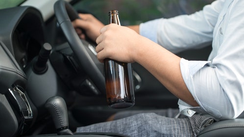 man charged with DUI after showing up drunk to pay open container fine