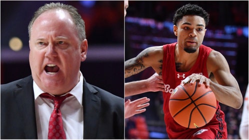 Greg Gard trolls Illinois fans after upset win. (Credit: Ron Johnson-Imagn Images via USA Today Sports Network)