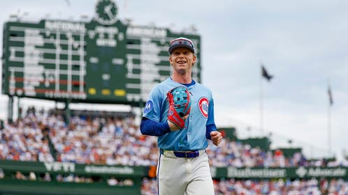 Pete Crow-Armstrong leaving the field