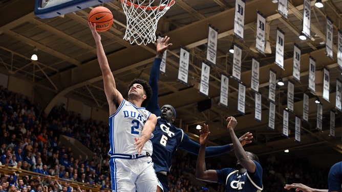The Michigan Wolverines face the Duke Blue Devils at Capital One Arena in Washington D.C. (Photo credit: Rob Kinnan-Imagn Images)