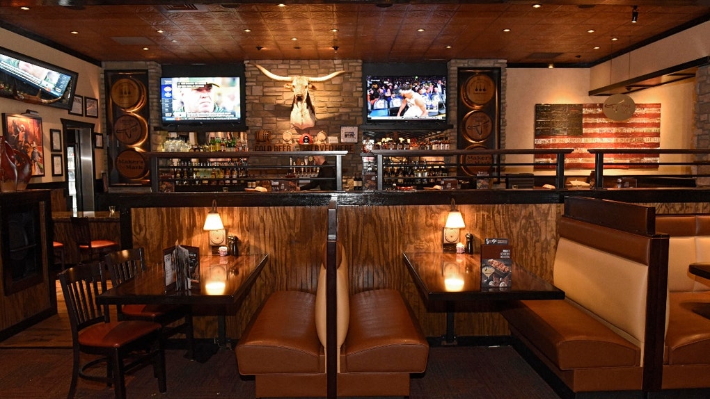 Brawl at New York LongHorn Steakhouse