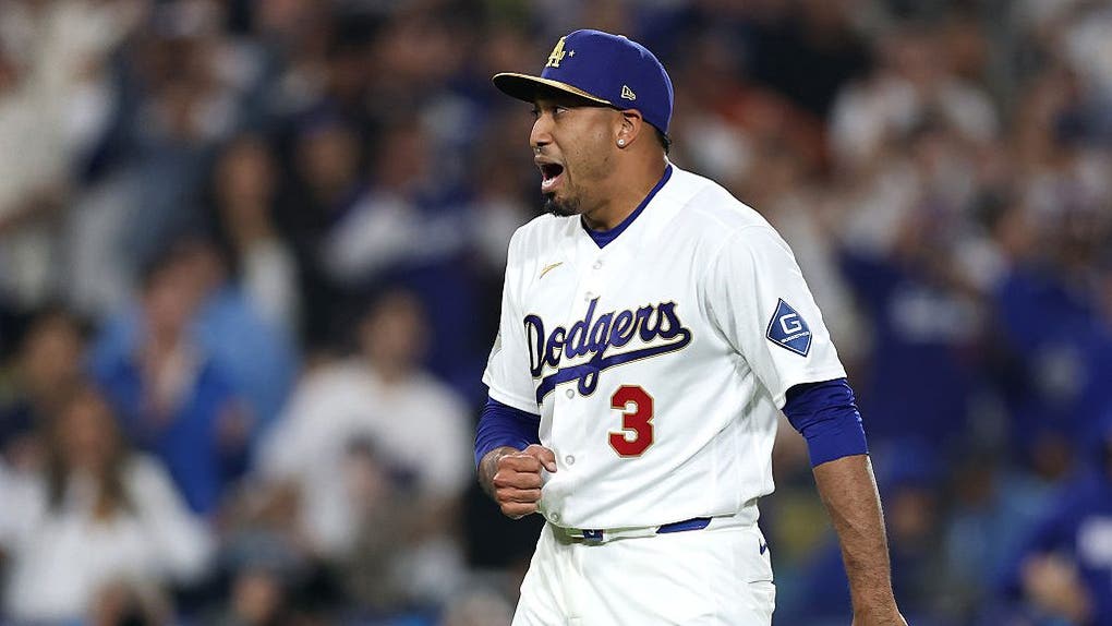 Edwin Diaz of the Los Angeles Dodgers
