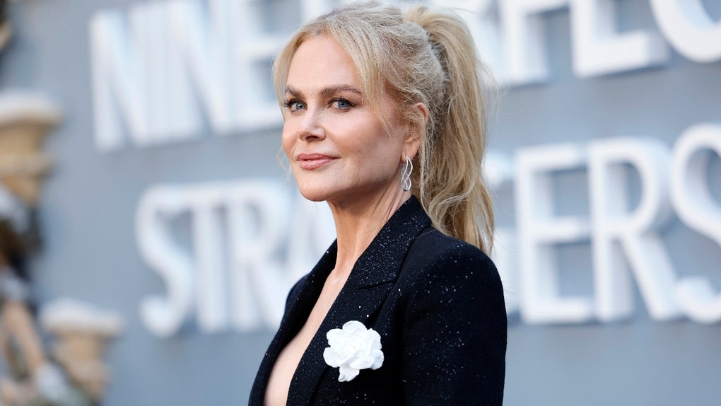 Nicole Kidman takes her pants off and talks about divorce