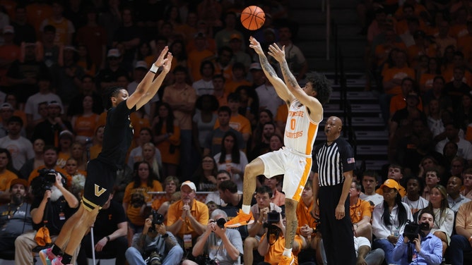 The Tennessee Volunteers play the Vanderbilt Commodores in the 2026 SEC Tournament Friday at Bridgestone Arena in Nashville. (Photo credit: Randy Sartin-Imagn Images)