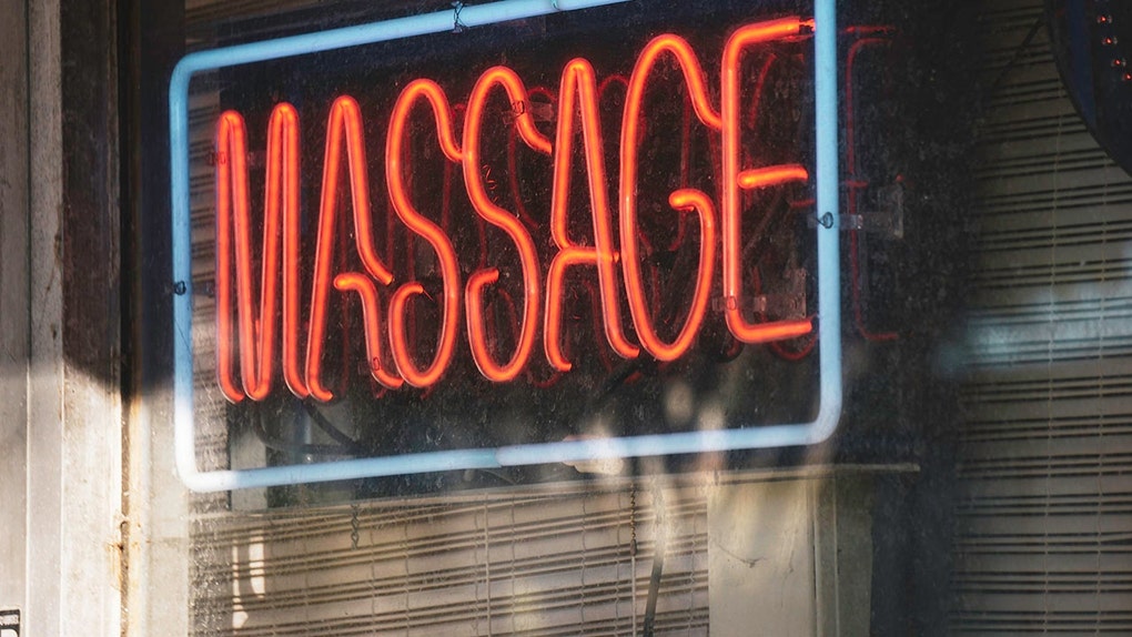 Massage parlors in Bothell shutdown due to investigation
