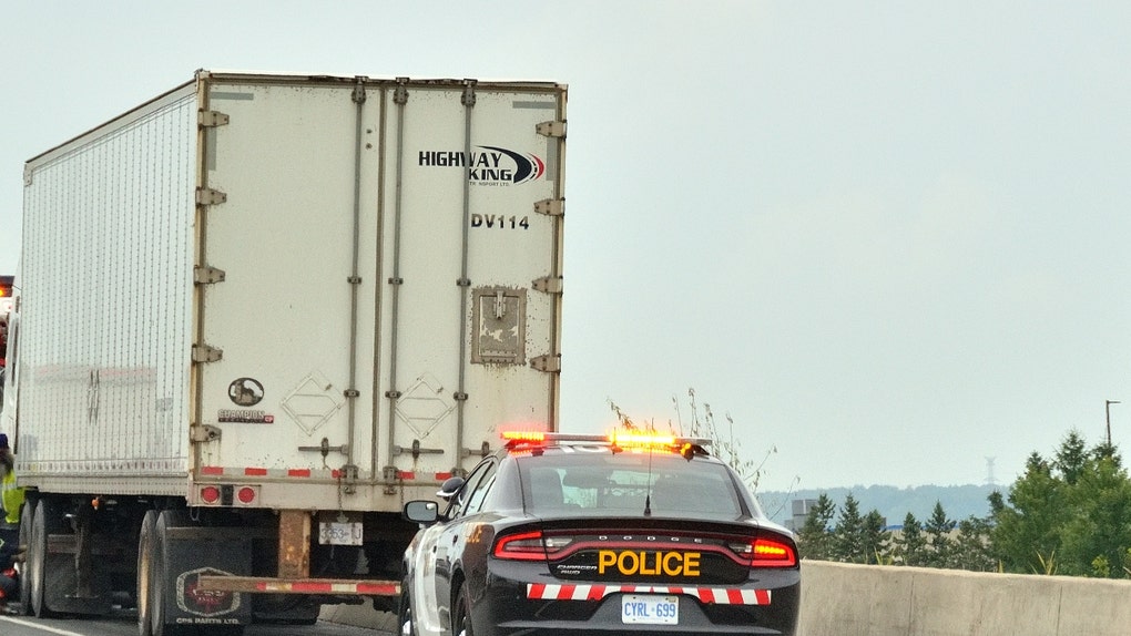 hair pulling and groin scratching road rage fight in Florida