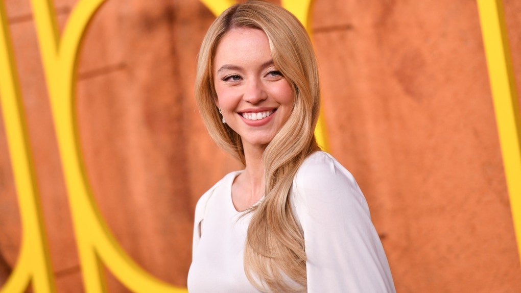 Sydney Sweeney wore her lingerie brand SYRN in scenes for Euphoria