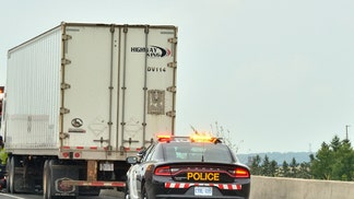 hair pulling and groin scratching road rage fight in Florida